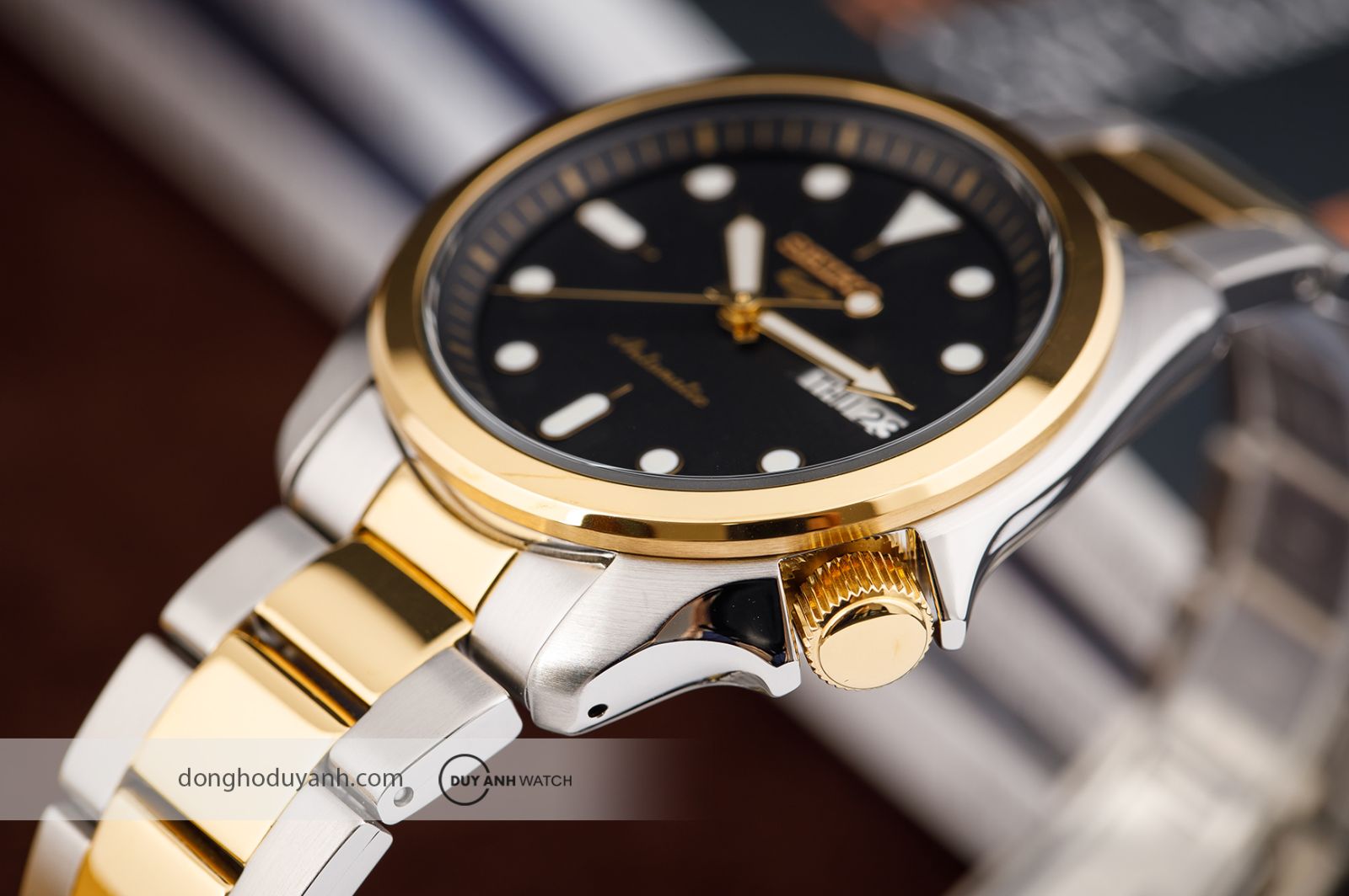Đồng hồ Seiko 5 Sports Beater SRPE60K1
