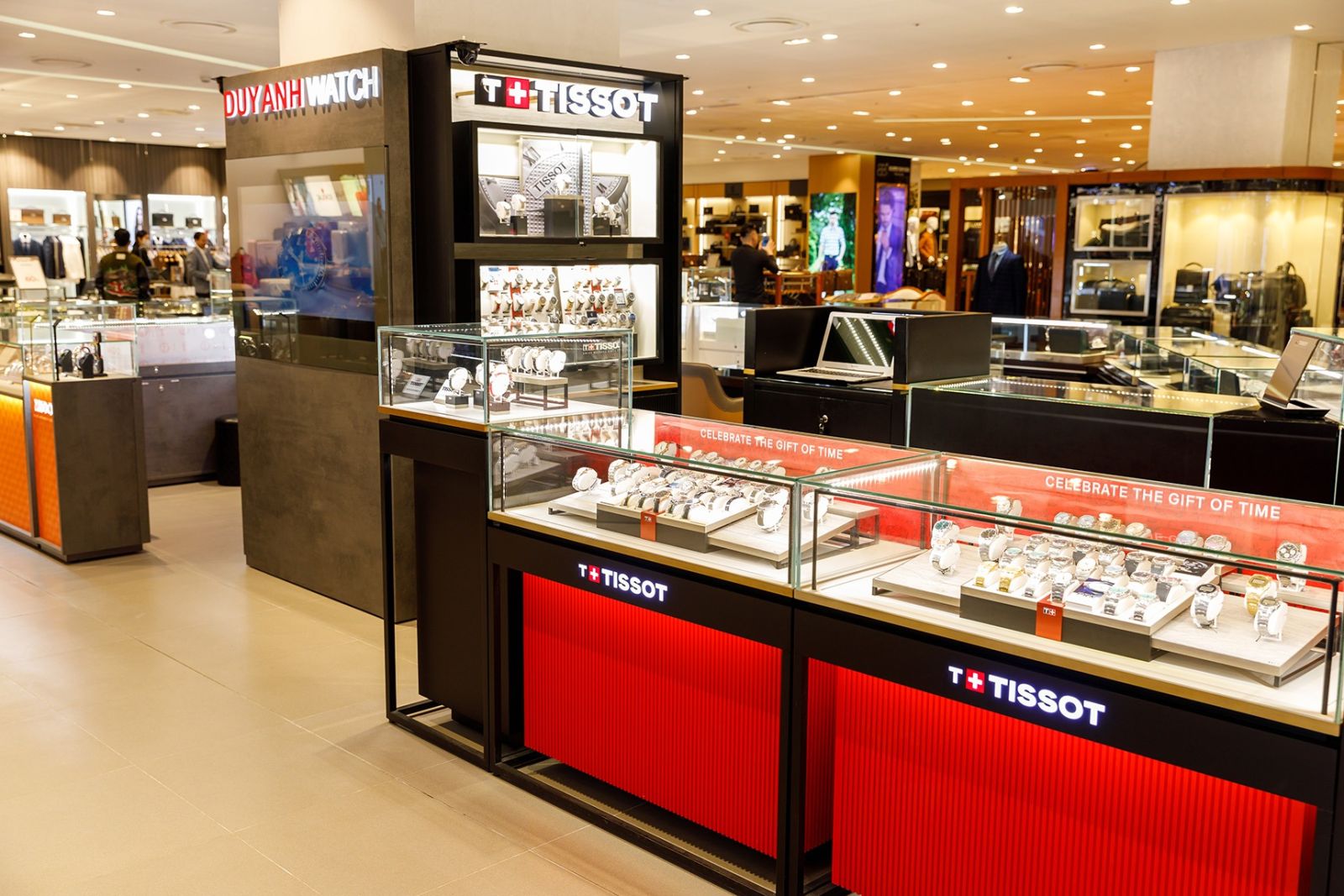 showroom-duy-anh-tai-lotte-center-54-lieu-giai-ha-noi