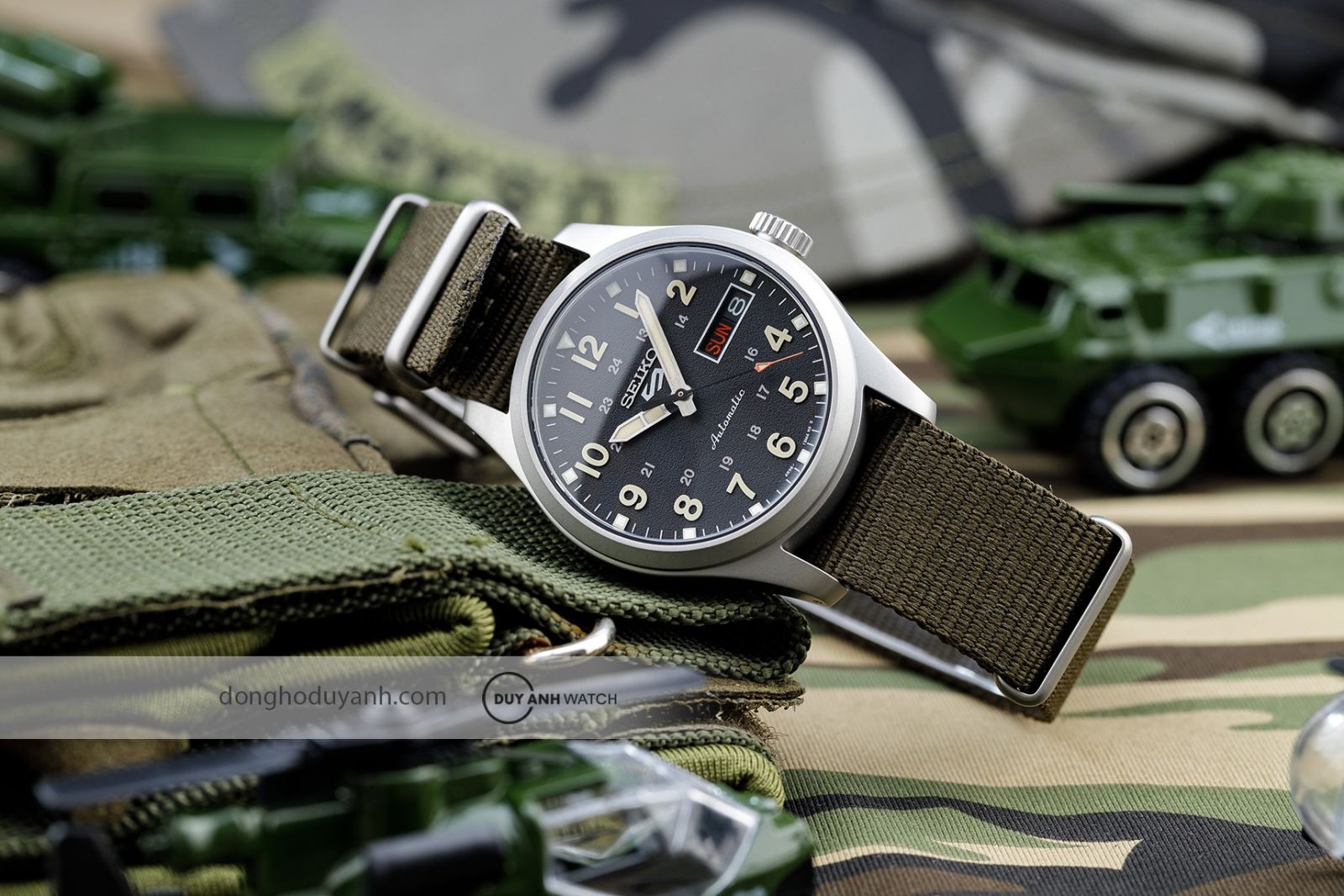 Seiko 5 Sports Field quân đội SRPJ85K1