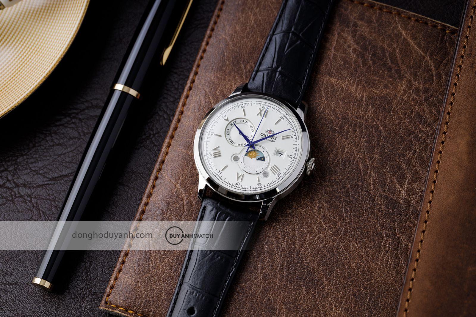 Đồng hồ nam Orient Sun and Moon RA-AK0802S30B (RA-AK0802S10B)