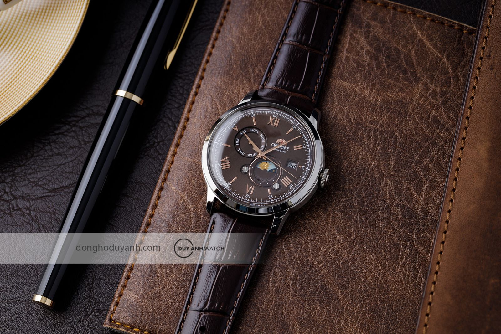 Đồng hồ nam Orient Sun and Moon RA-AK0804Y30B (RA-AK0804Y10B)
