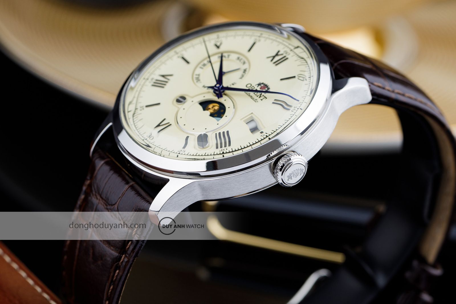 Góc nghiêng Orient Sun and Moon RA-AK0803Y30B (RA-AK0803Y10B)