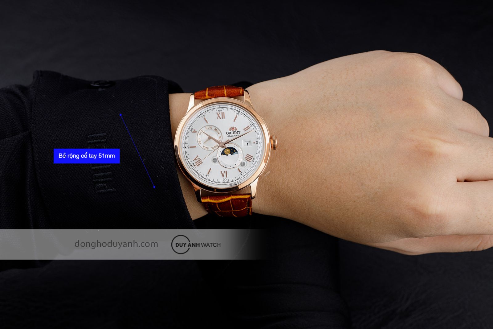 Orient Sun and Moon RA-AK0801S30B (RA-AK0801S10B) trên tay