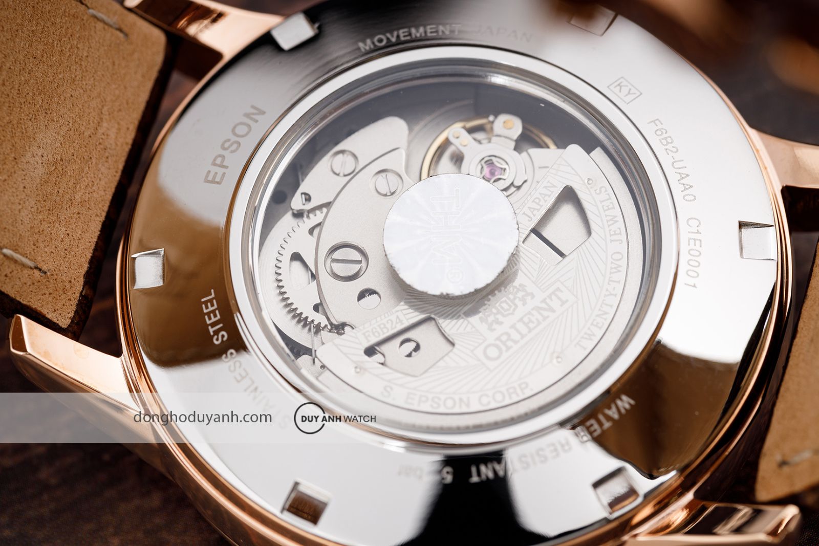 Mặt đáy Orient Sun and Moon Gen 3 RA-AK0007S30B (RA-AK0007S10B)