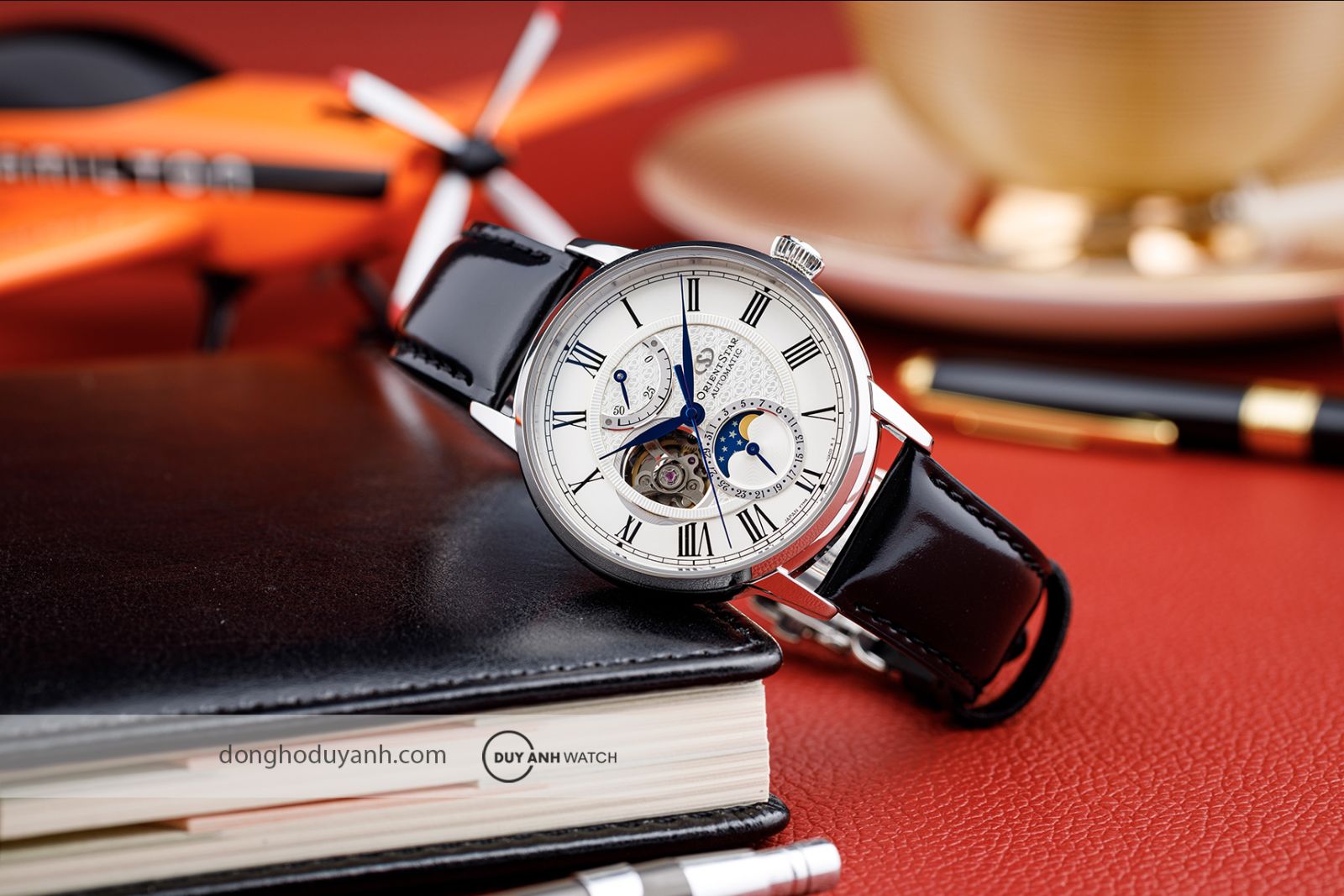 Đồng hồ Orient Star Mechanical Moon Phase Classic RE-AY0106S00B