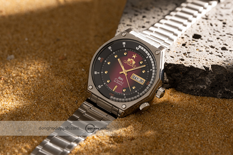Cận cảnh Orient SK VIETNAM Special Edition 2022 RA-AA0B05R19B