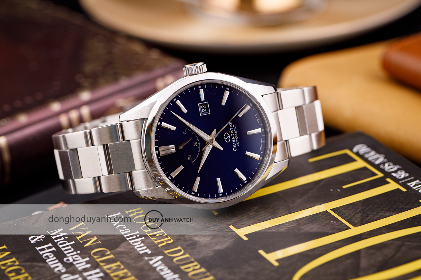 Đồng hồ Orient Star Standard RE-AU0403L00B