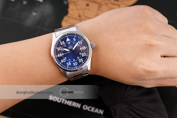 Orient RA-AC0H01L10B trên tay
