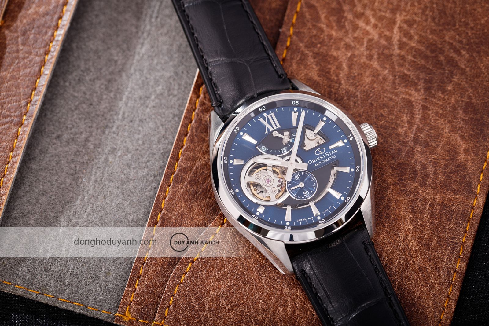 Đồng hồ Orient Star Semi Skeleton RE-AV0005L00B
