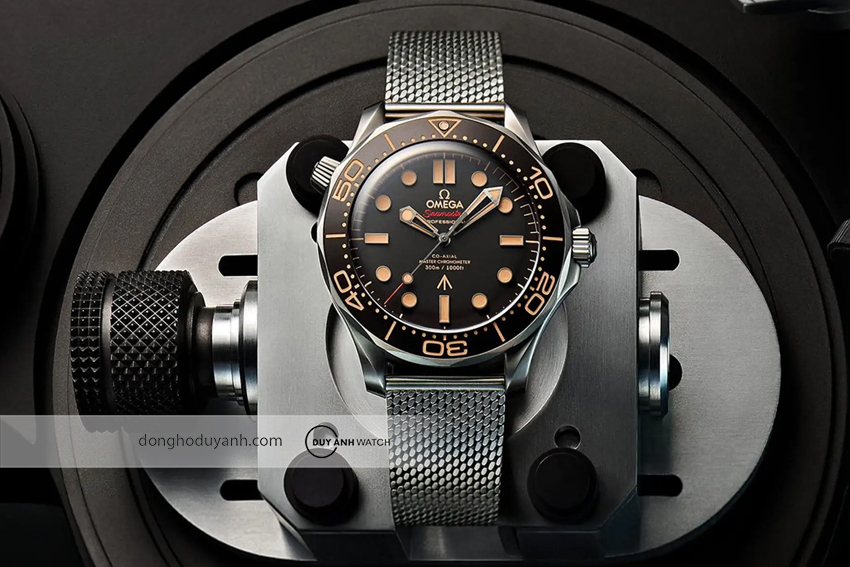 Omega Seamaster Diver 300M 007 Edition